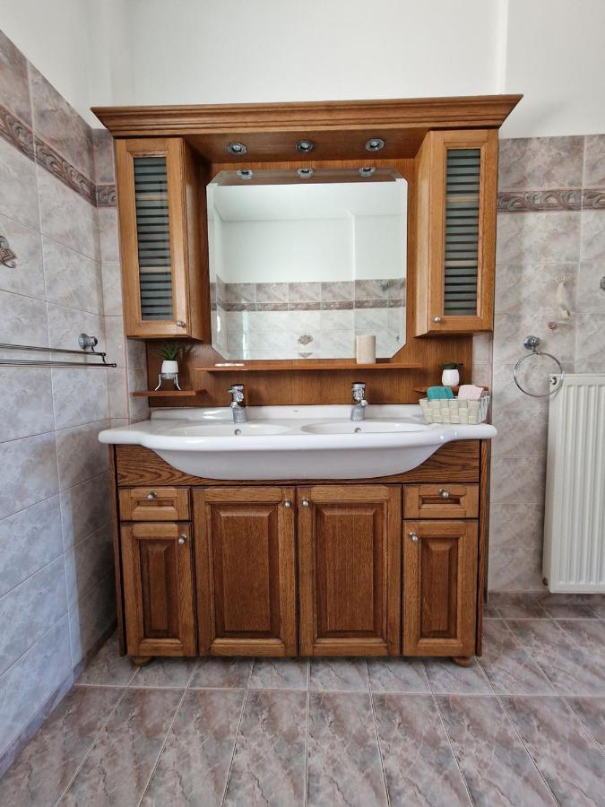 Villa Liana : Luxury Villa With Fantastic Sea View, Near Airport Pórto Ráfti 외부 사진
